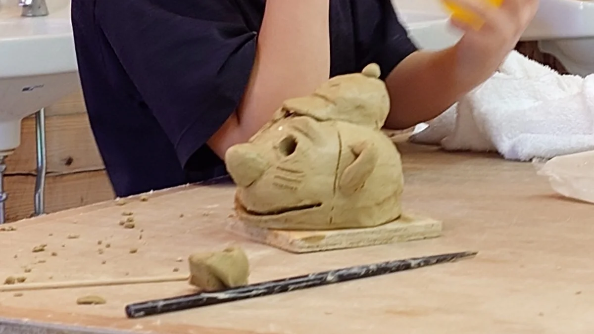 古代生活体験館でパパが作った埴輪